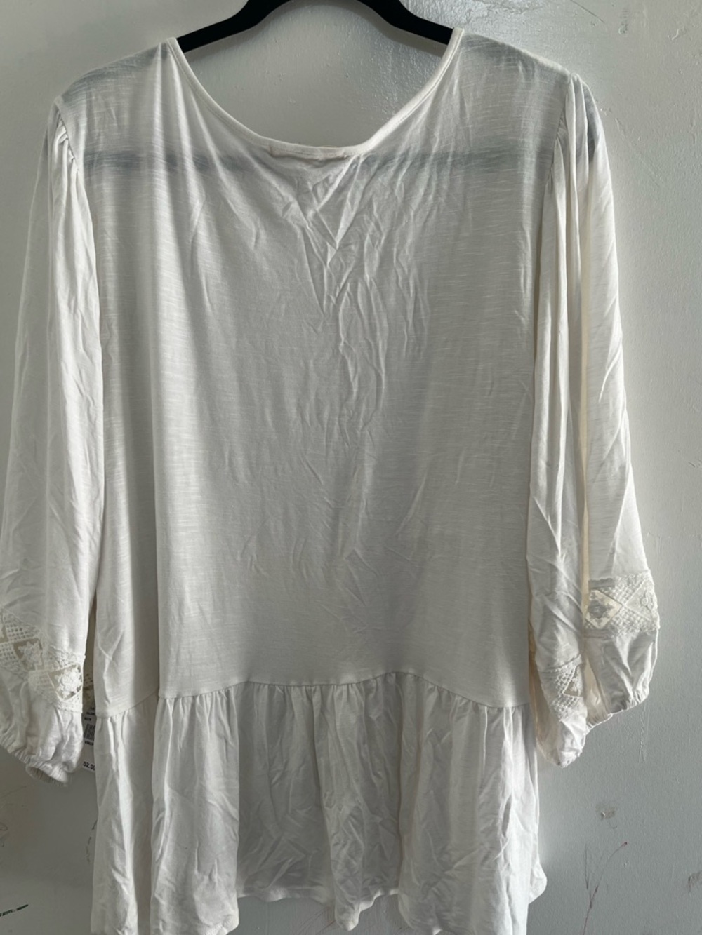 Farmers Market White Top - Picture 3 of 4